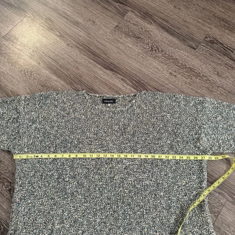 Eskandar One Size Textured Sweater - Picture 10 of 11